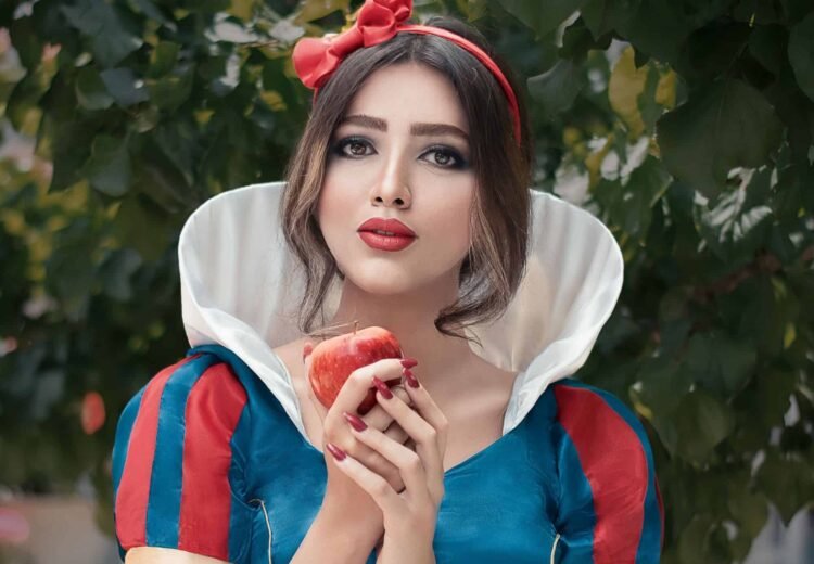 How to Acquire a Job as a Costume Designer in Hollywood.